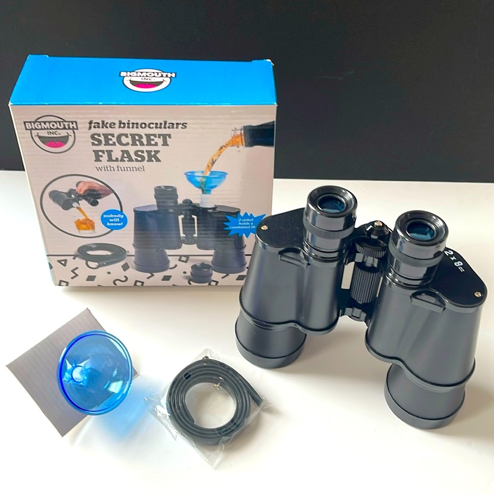 Water Bottle/Flask fake Binoculars by BigMouth Inc. (New in box)